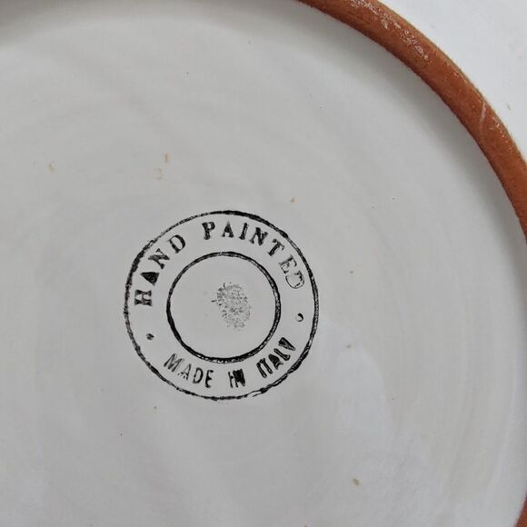 Whimsical Chicken Plate Hand Painted in Italy - Picture 7 of 8